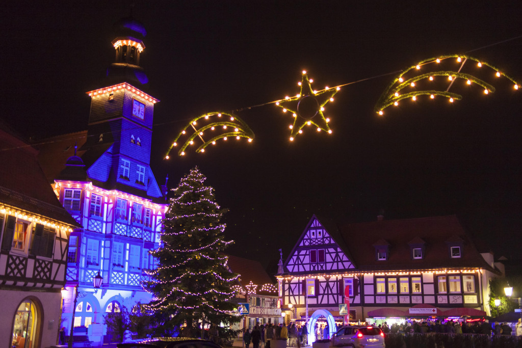 Das blaue Weihnachtswunder Lorscher Weihnachtsmarkt